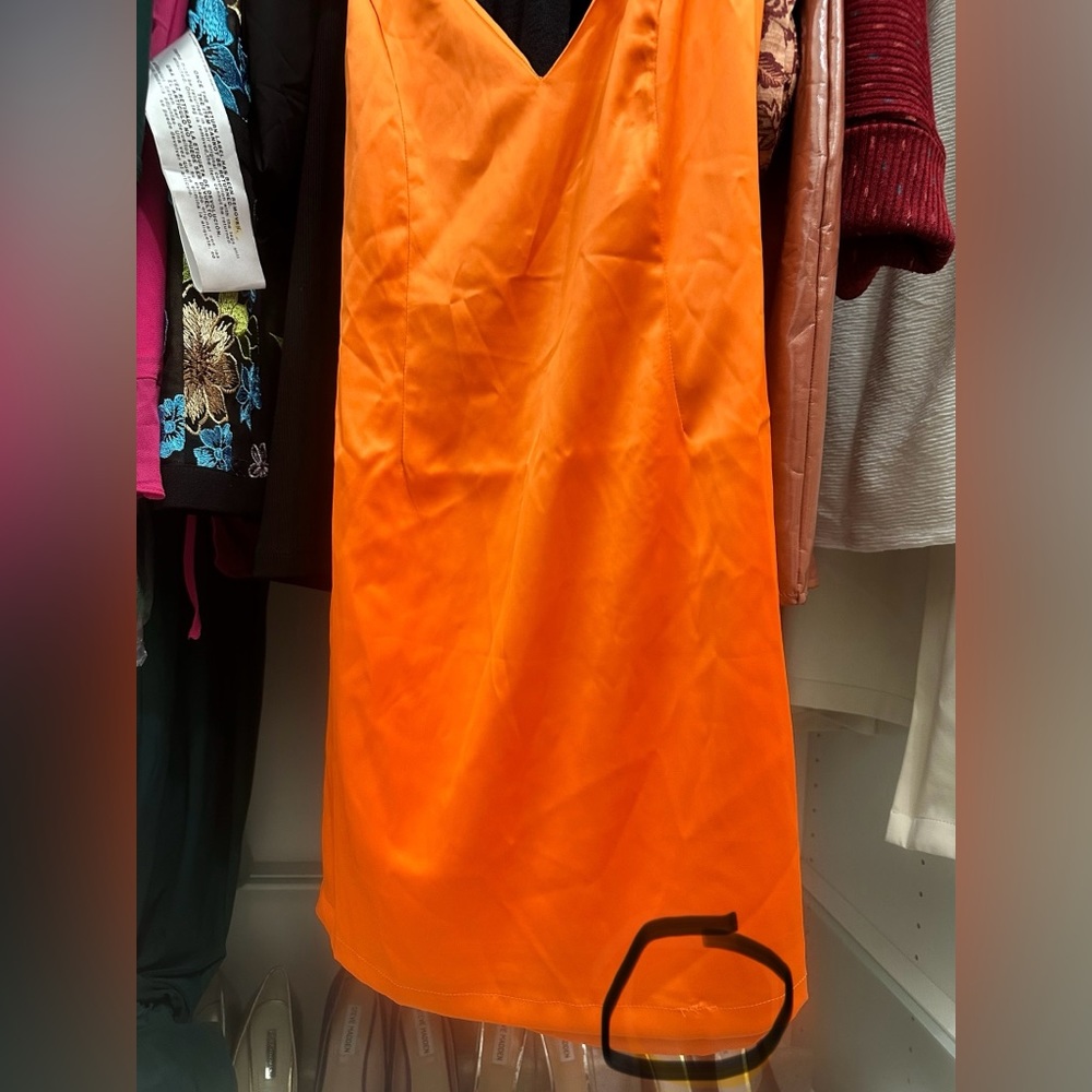 Superdown Mini Dress in orange - New but has a snag - Picture 7 of 7